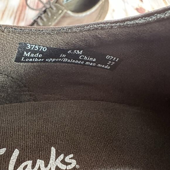 Clarks Size 6.5 Brown Leather Suede Block Heel Oxford Ankle Booties Boots Shoes - Picture 10 of 10